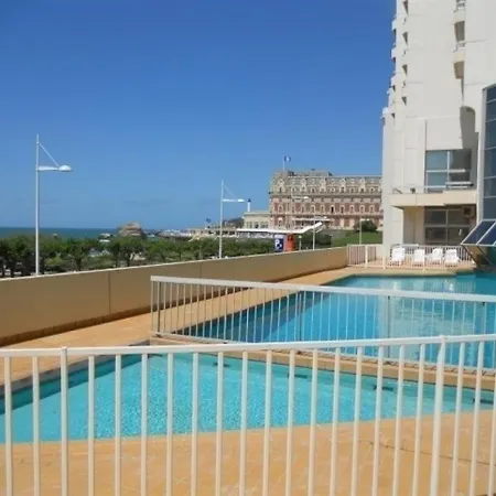 En Centre-ville Avec Piscine Proche Grande - Fr-1-3-410 * Biarriz